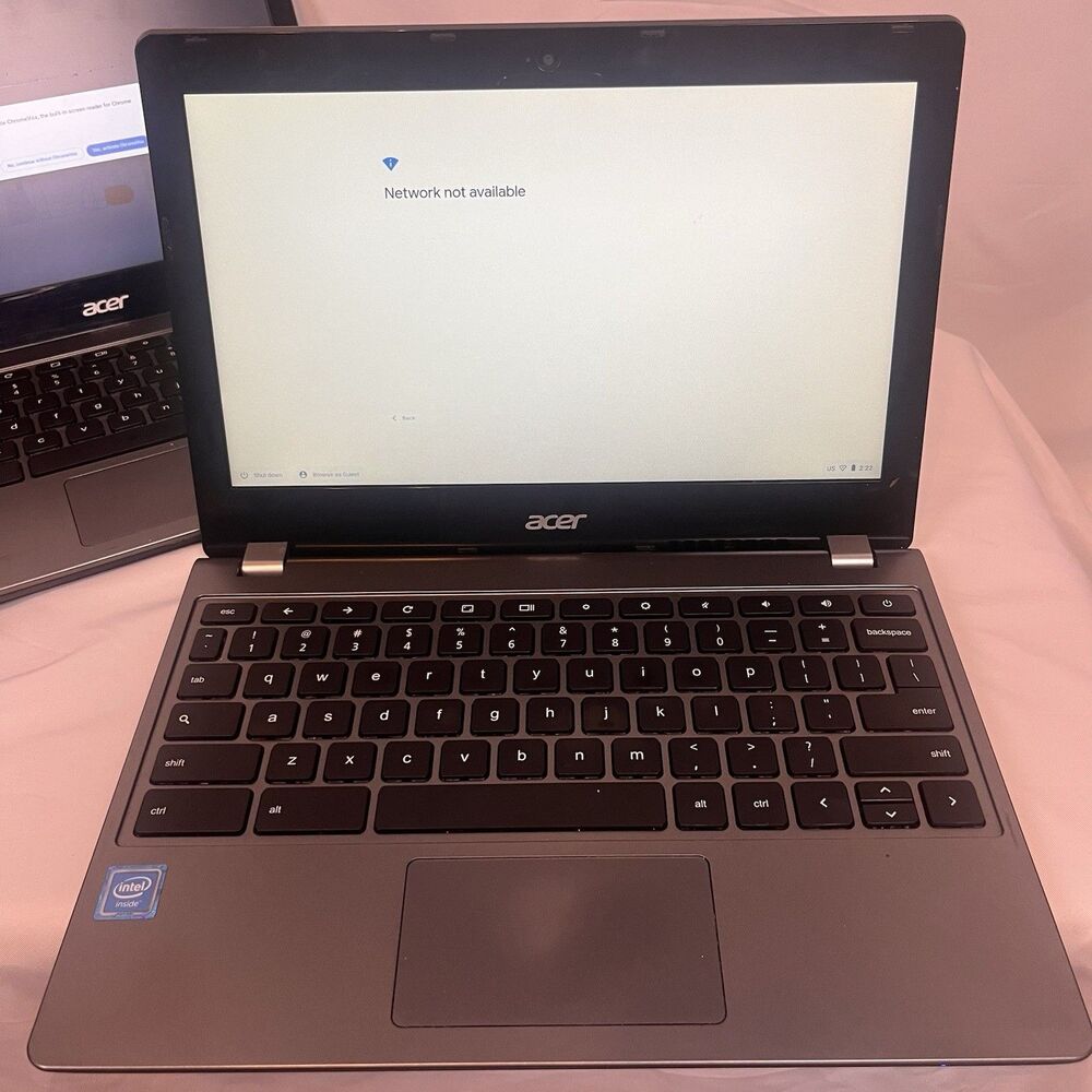 Acer C740-C4PE 11.6" Chromebook Intel 4GB RAM 16GB SSD Good Condition With USBC - Picture 3 of 9